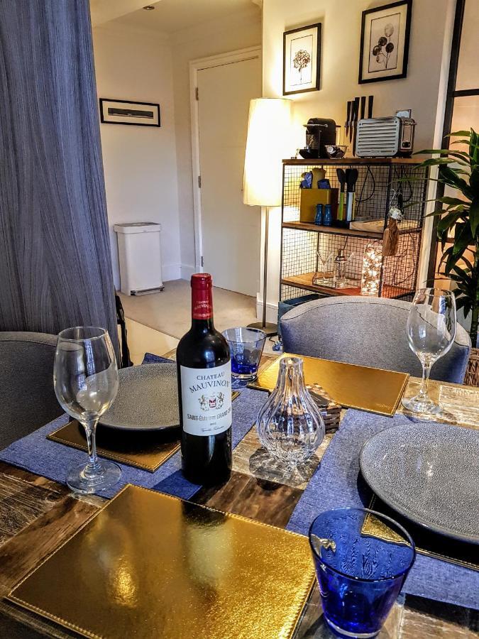 Cocoa Isabella - River Fronted With Secure Parking Apartment York